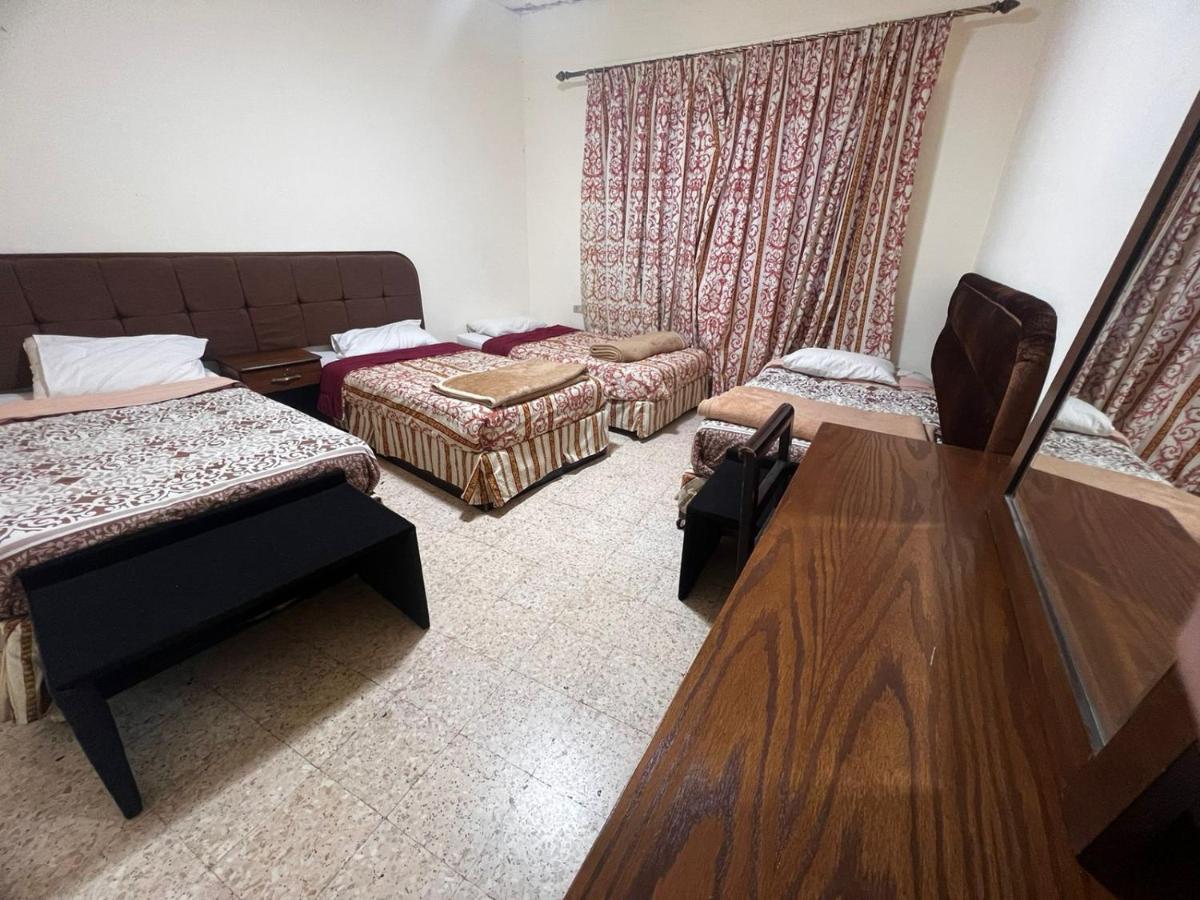 Student House Hostel Μάνταμπα Εξωτερικό φωτογραφία
