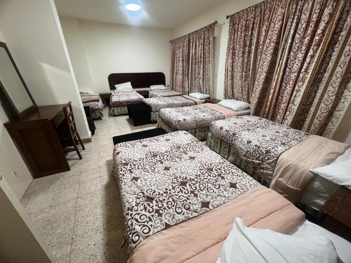 Student House Hostel Μάνταμπα Εξωτερικό φωτογραφία