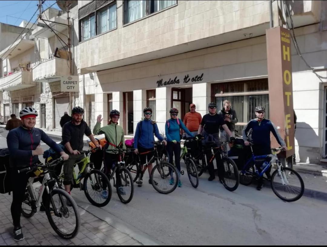 Student House Hostel Μάνταμπα Εξωτερικό φωτογραφία